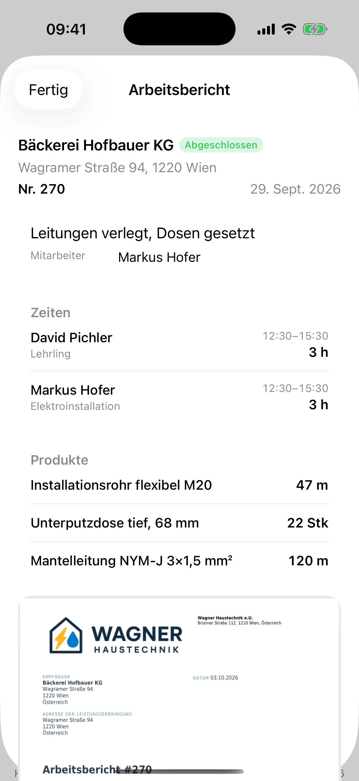Arbeitsbericht in der flinkest-App am iPhone: Monteur und Lehrling mit Zeiten und Tätigkeit, verbautes Material